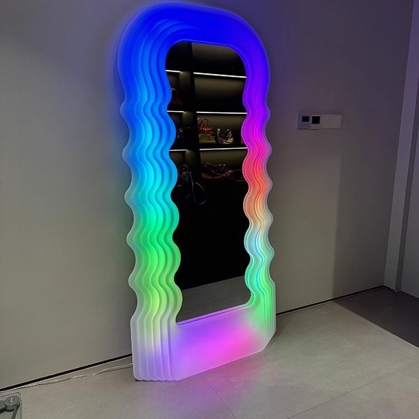 Furniture Hardware Store - インスウェーブ全身鏡 モダン寝室用 ホームクロークミラー 洋服店用 ライト付きフロアミラー
